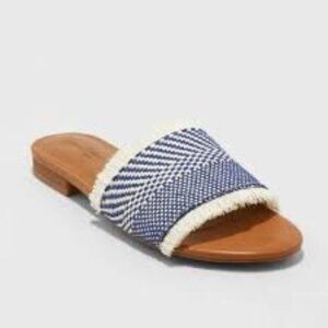 Universal Thread Slip-on Sandals Raffia Woven Casual Size 9